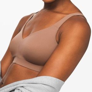Lululemon Like Nothing Bra
Dusty Bronze 34 C